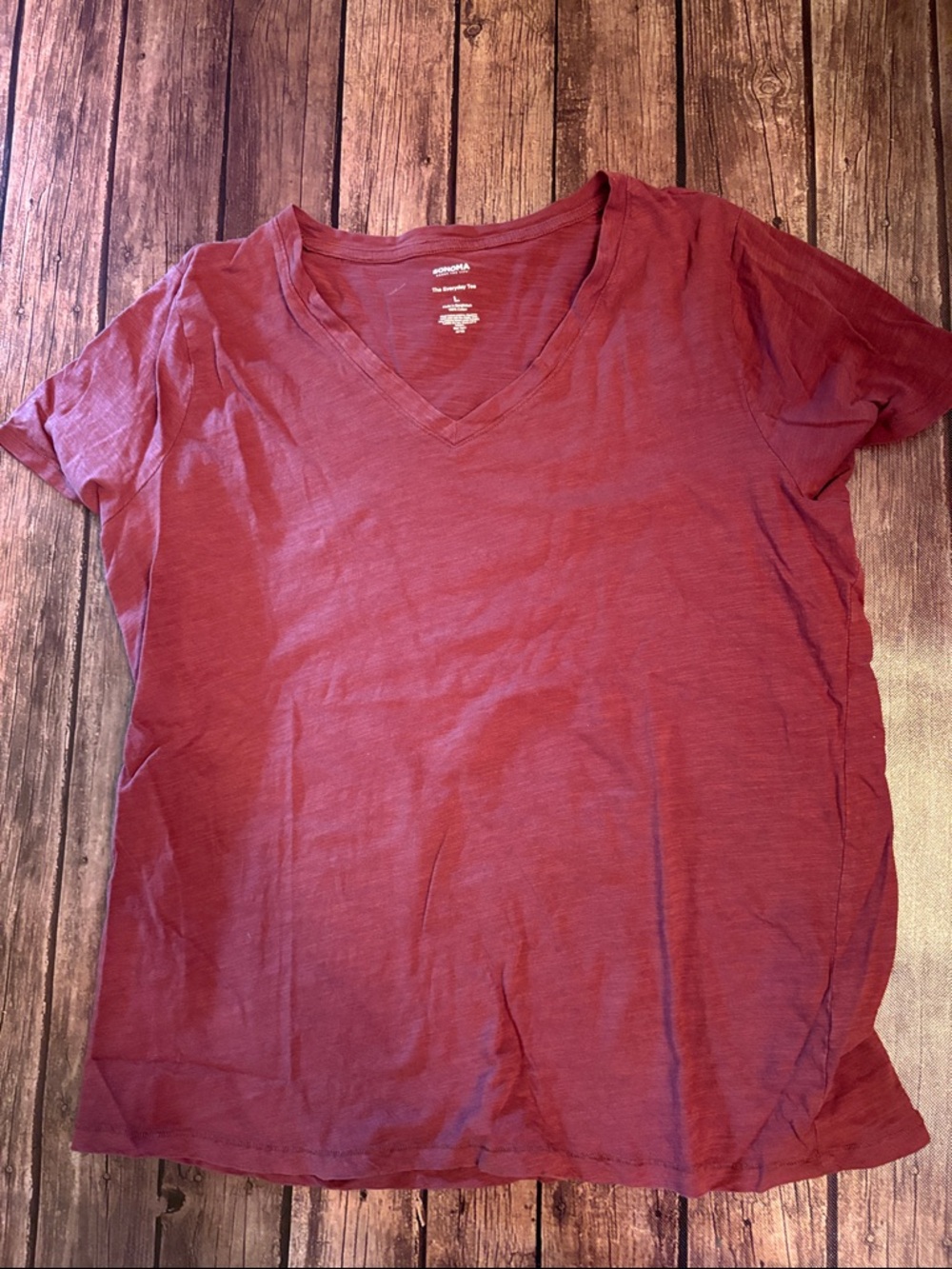 Sonoma Women's Short Sleeve Cotton V-Neck Tee in Brick Red